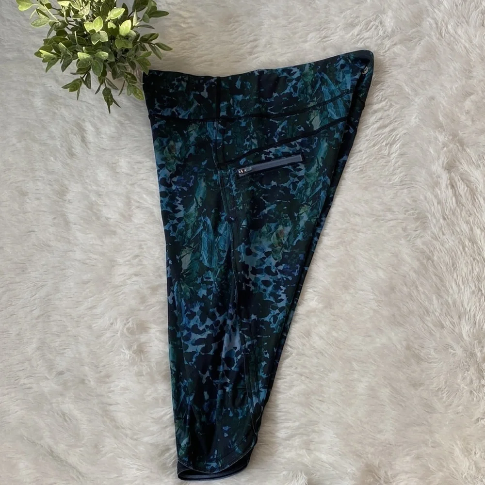 Lululemon crop leggings